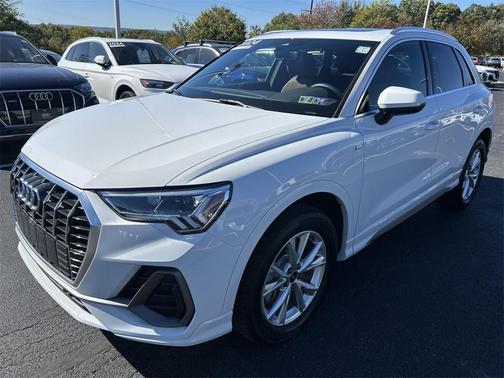2024 Audi Q3 Premium 45 TFSI S line quattro Tiptronic