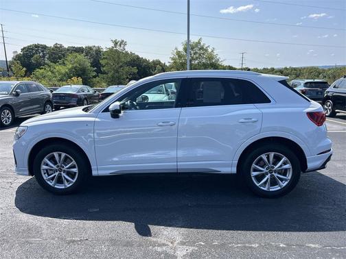 2022 Audi Q3 45 S line Premium Plus