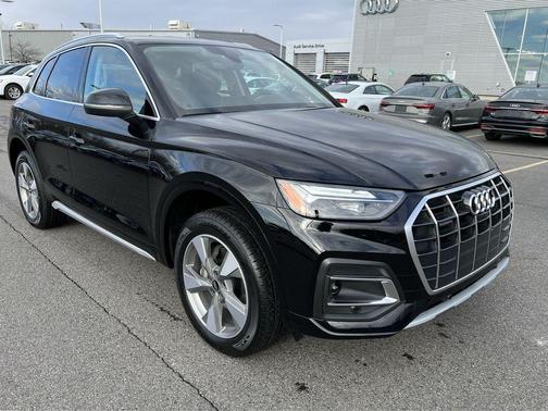 2023 Audi Q5 40 Premium Plus
