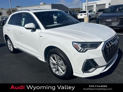 2025 Audi Q3 Premium 45 TFSI S line quattro Tiptronic