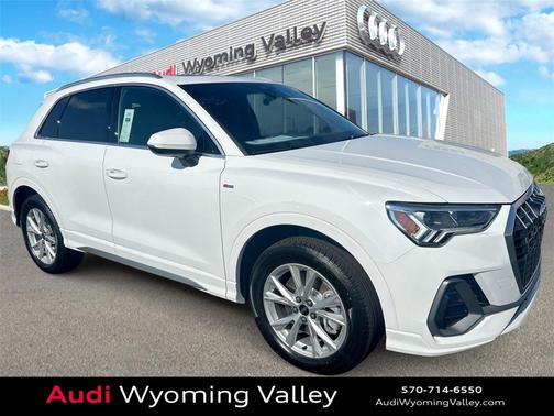 2025 Audi Q3 Premium 45 TFSI S line quattro Tiptronic