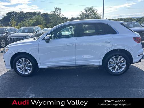 2025 Audi Q3 Premium 45 TFSI S line quattro Tiptronic