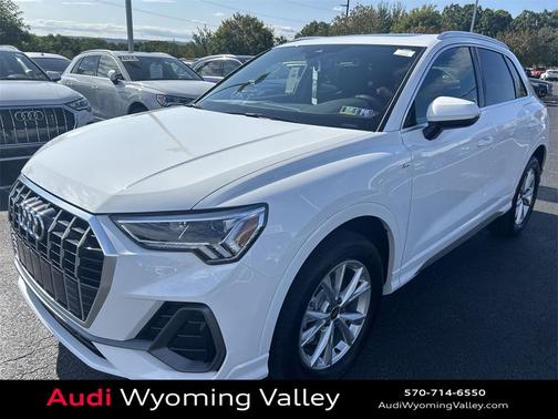 2025 Audi Q3 Premium 45 TFSI S line quattro Tiptronic