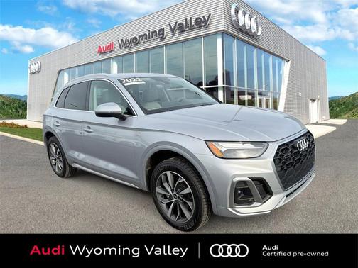 2022 Audi Q5 45 S line Premium Plus