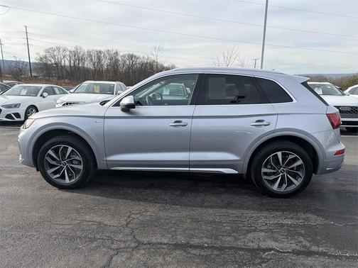 2022 Audi Q5 45 S line Premium Plus