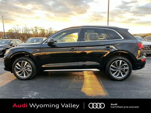 2023 Audi Q5 45 S line Premium Plus