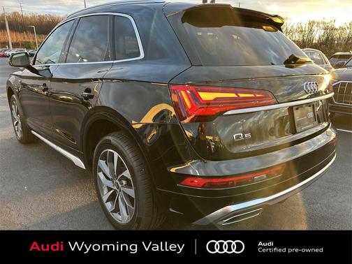 2023 Audi Q5 45 S line Premium Plus