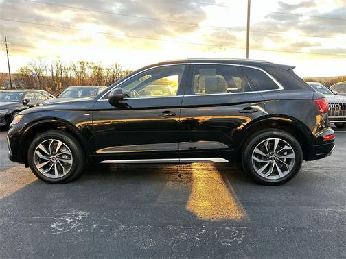 2023 Audi Q5 45 S line Premium Plus