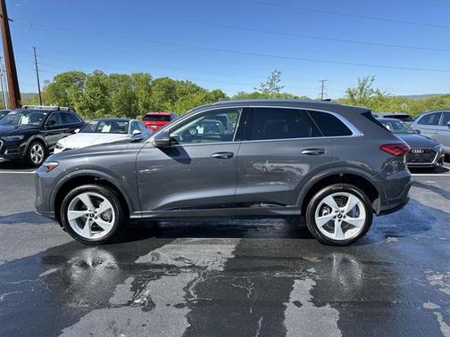 2025 Audi Q5 Premium Plus
