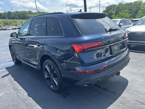 2025 Audi Q7 55 Premium Plus