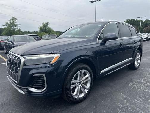 2025 Audi Q7 45 Premium Plus