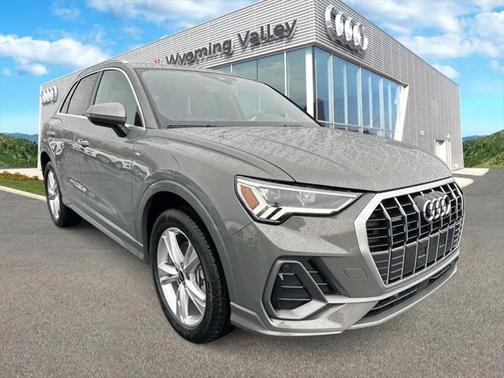 2024 Audi Q3 Premium 45 TFSI S line quattro Tiptronic