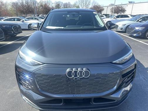 2025 Audi Q6 e-tron Prestige quattro