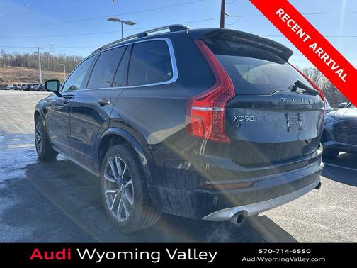 2019 Volvo XC90 T5 Momentum