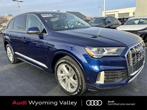 2023 Audi Q7 45 Premium Plus