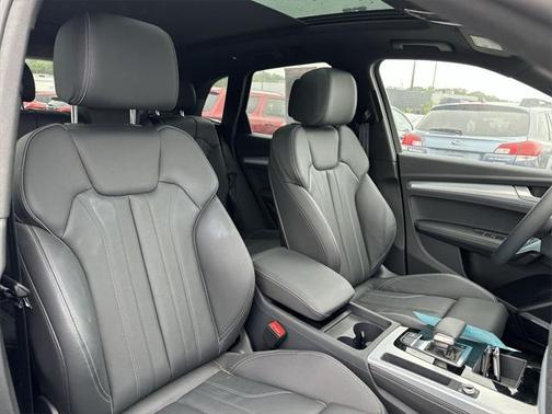 2024 Audi Q5 45 S line Premium Plus