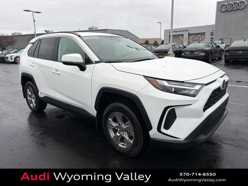 2025 Toyota RAV4 Hybrid XLE