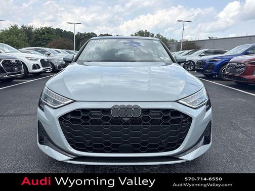 Arrow Gray Pearl Effect 2026 Audi A3 Premium
