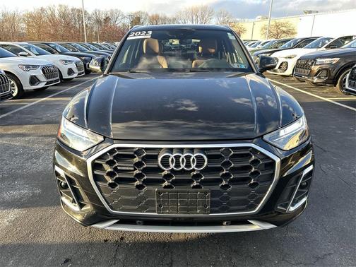 2023 Audi Q5 45 S line Premium