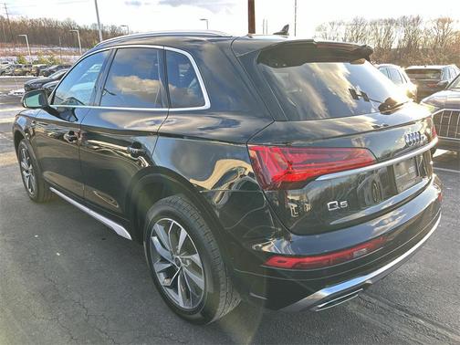2023 Audi Q5 45 S line Premium