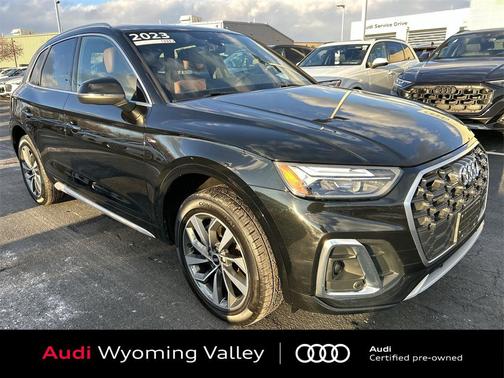 2023 Audi Q5 45 S line Premium