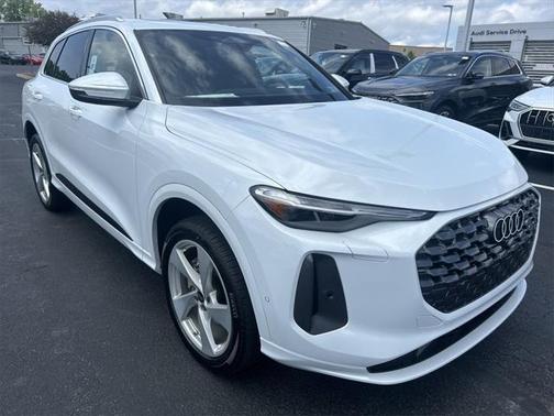 2025 Audi Q5 Premium Plus