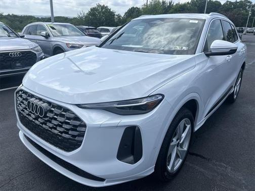 2025 Audi Q5 Premium Plus