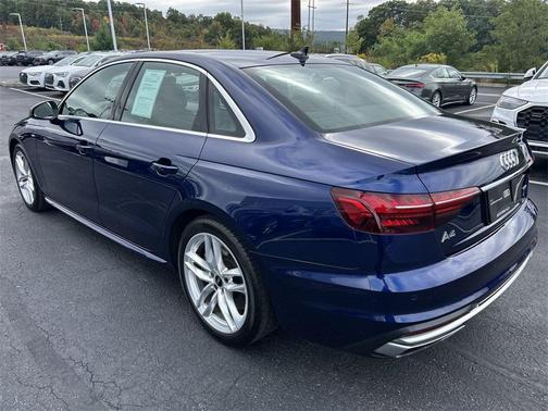 2023 Audi A4 45 S line Premium