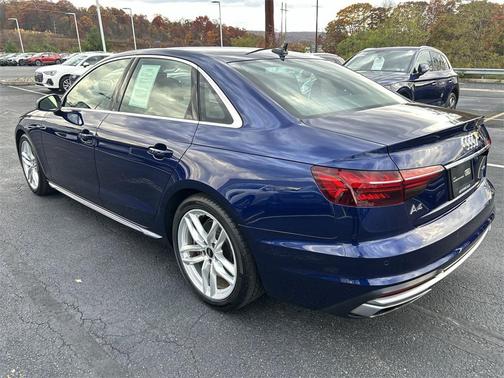 2023 Audi A4 45 S line Premium