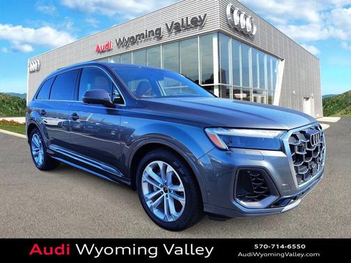 Samurai Gray Metallic 2026 Audi Q7 55 Premium Plus