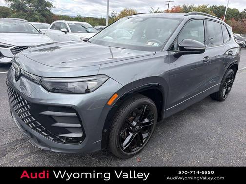 Platinum Gray Metallic 2025 Volkswagen Tiguan 2.0T SE R-Line Black 4MOTION