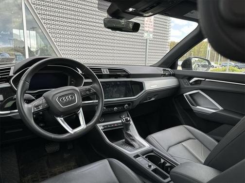 2022 Audi Q3 40 Premium