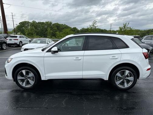 2025 Audi Q5 40 Premium