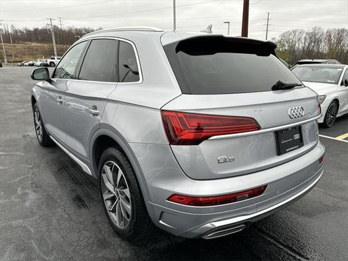 2022 Audi Q5 45 S line Premium Plus