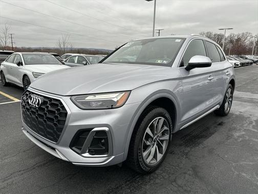 2022 Audi Q5 45 S line Premium Plus