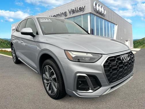 2022 Audi Q5 45 S line Premium Plus