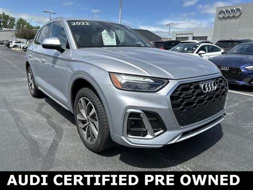 2022 Audi Q5 45 S line Premium Plus