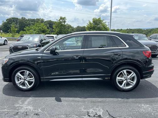 2024 Audi Q3 45 S line Premium Plus