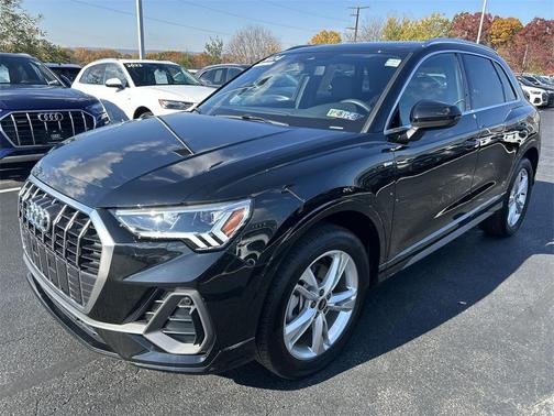 2024 Audi Q3 45 S line Premium Plus