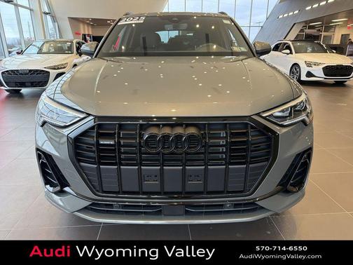2025 Audi Q3 Premium 45 TFSI S line quattro Tiptronic