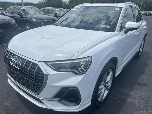 2024 Audi Q3 Premium 45 TFSI S line quattro Tiptronic