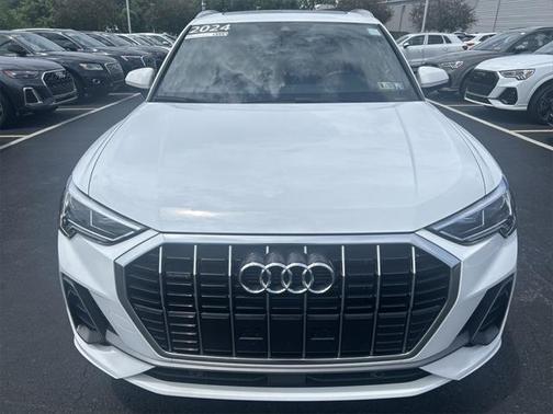 2024 Audi Q3 Premium 45 TFSI S line quattro Tiptronic