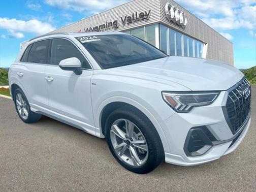2024 Audi Q3 Premium 45 TFSI S line quattro Tiptronic
