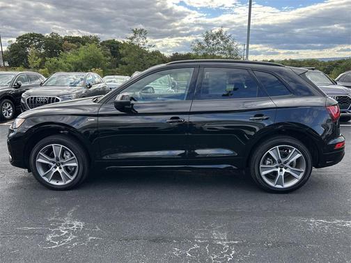 2025 Audi Q5 45 S line Premium