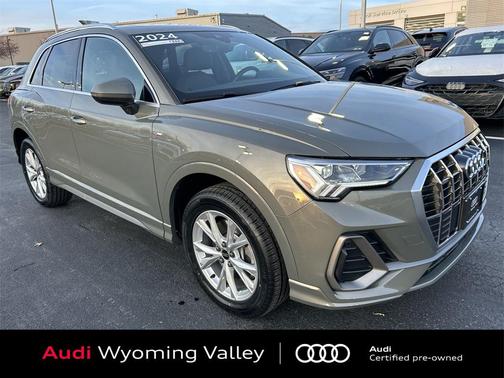 2024 Audi Q3 Premium 45 TFSI S line quattro Tiptronic