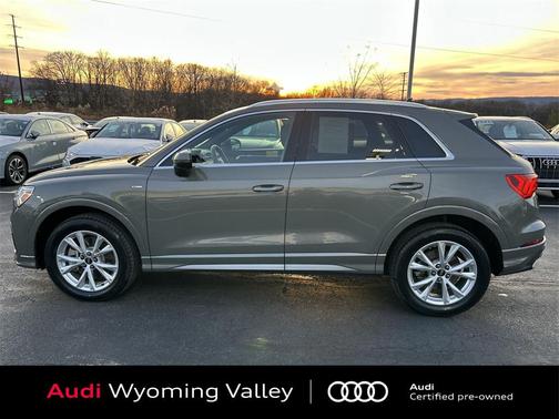 2024 Audi Q3 Premium 45 TFSI S line quattro Tiptronic