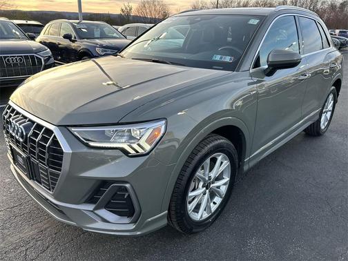 2024 Audi Q3 Premium 45 TFSI S line quattro Tiptronic