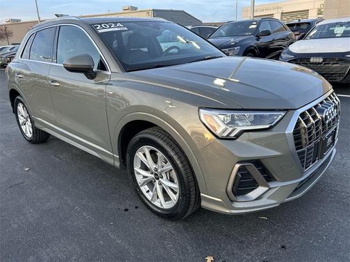 2024 Audi Q3 Premium 45 TFSI S line quattro Tiptronic