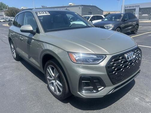 2025 Audi Q5 45 S line Premium