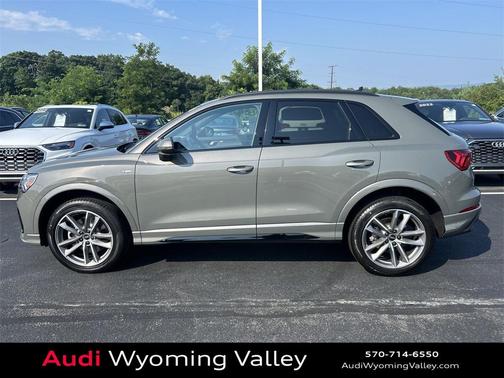 2025 Audi Q3 Premium 45 TFSI S line quattro Tiptronic